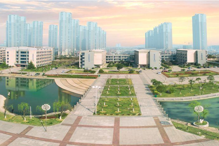 高校扎堆进行“更名”，2021届考生要注意，适合400分左右考生