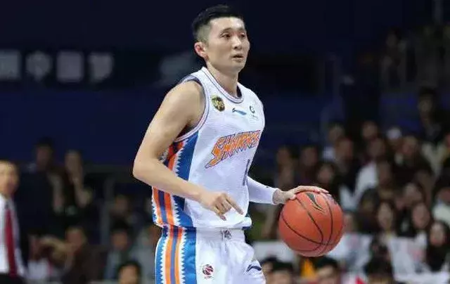 刘炜为什么没有留在nba(刘炜官宣退役，如何看待大赛总是被骂的他？苏群的说法非常中肯)