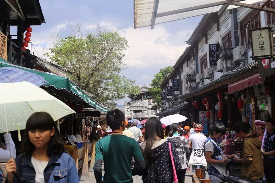 家门口小水沟摇身一变景观河！这些旅游陷阱，旅游达人都未必知道