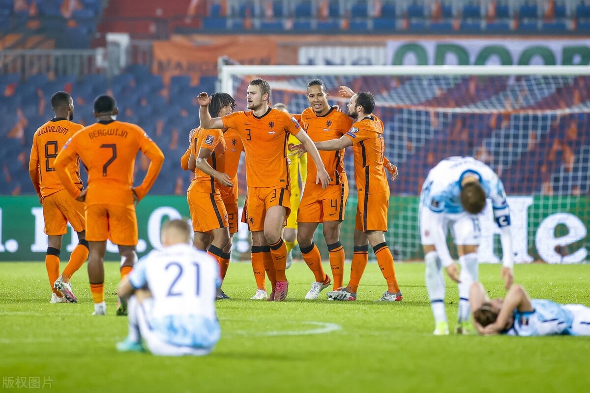 挪威vs荷兰世预赛（世预赛-荷兰2-0挪威获小组头名直接出线 时隔8年再进世界杯）