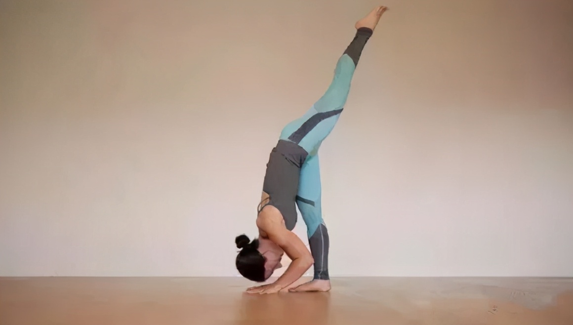 7个基础瑜伽体式，很多人都难做好，超详细体式讲解，值得你收藏