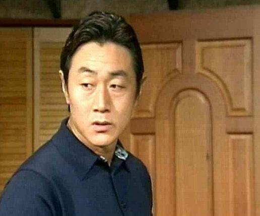 ♥你还记得王子吗？她未婚，他在自杀中死亡，她很多次