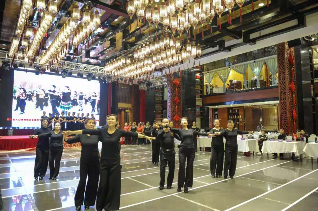 四川省健身交谊舞地区工作委员会及会员单位新春汇报展演活动