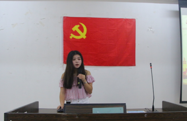 大学生想入党要做哪些准备？关键是找对人，辅导员还是党支书？