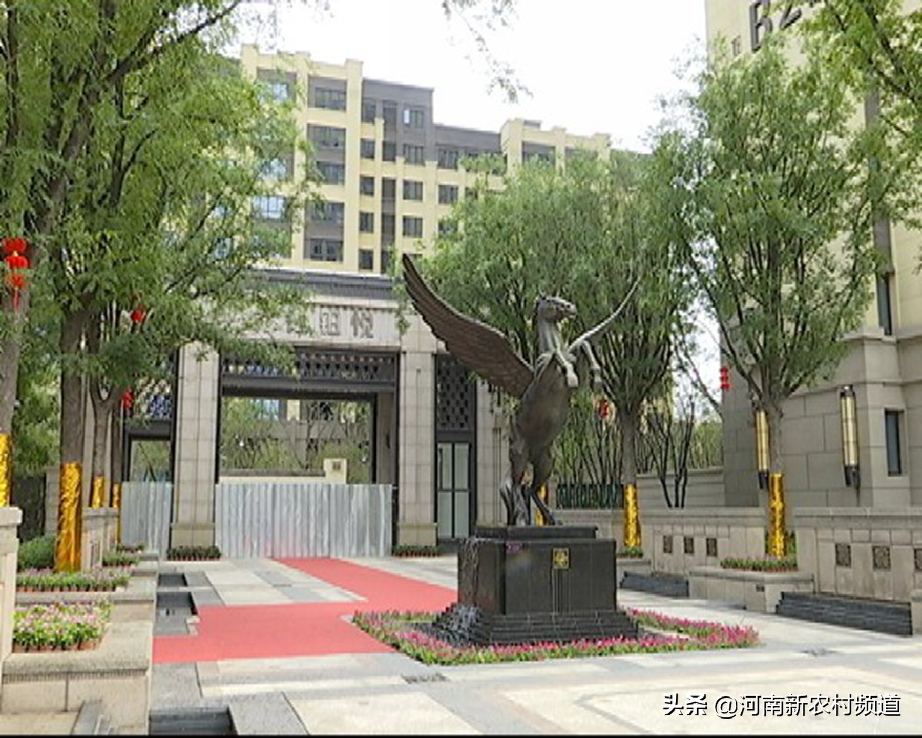 金地郑州铂悦项目房屋质量问题频出，业主遭遇“先交房再验房”霸王条款