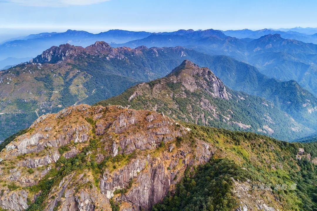 东岳是什么山(广东有座海拔1452米的东岳山，风景不输泰山却鲜为人知)