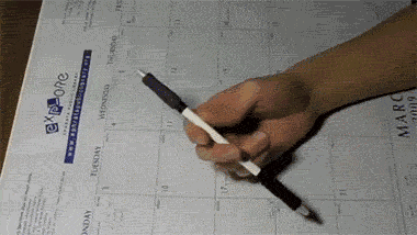 我靠转笔震慑了老外！原来这也是一股来自东方的神秘力量！