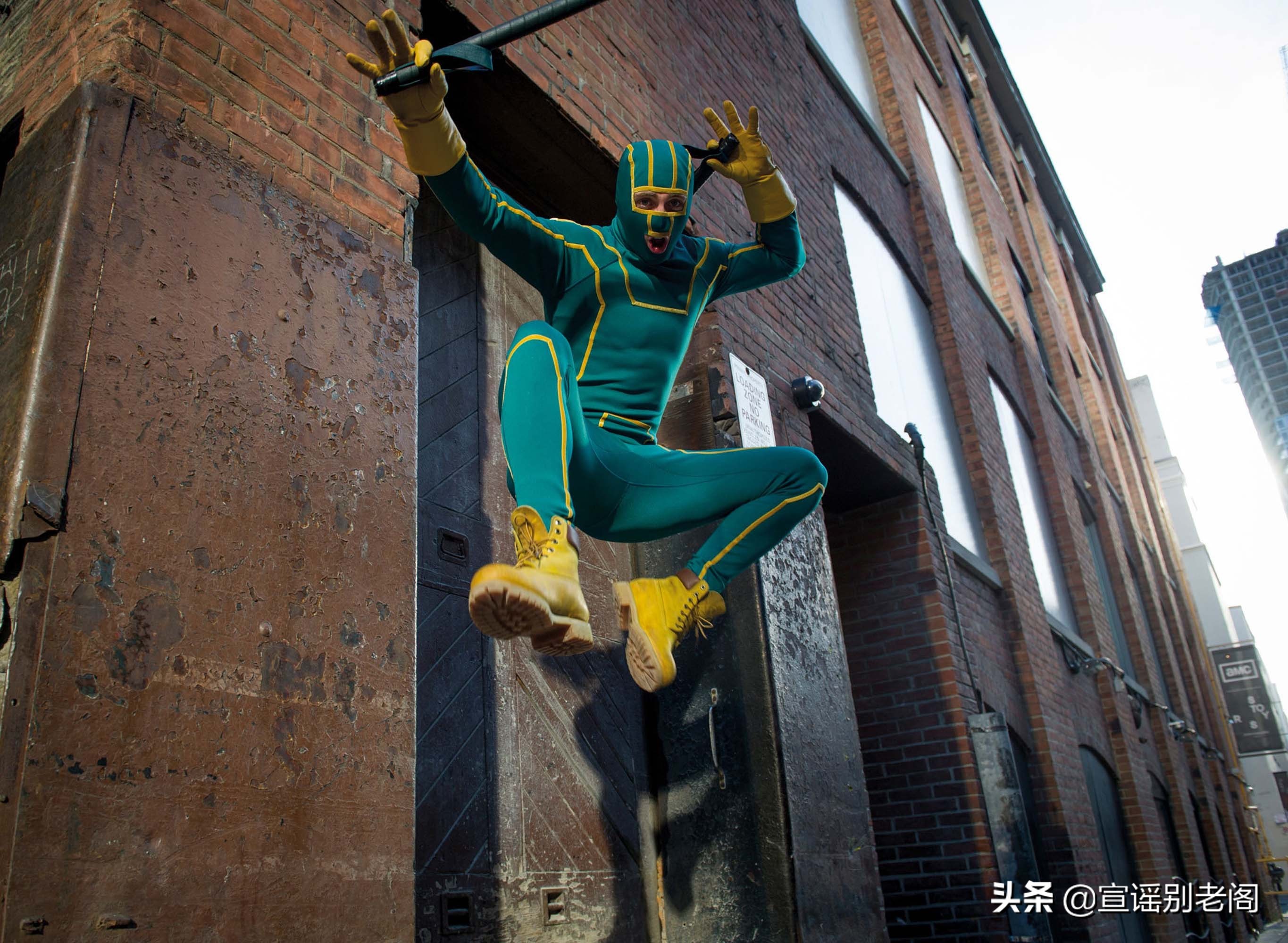 錢(qián)英超人小候長(zhǎng)什么樣（鋼鐵俠逗比、超人內(nèi)褲裝、蜘蛛俠中二，誰(shuí)的戰(zhàn)袍氣場(chǎng)更奇怪？）