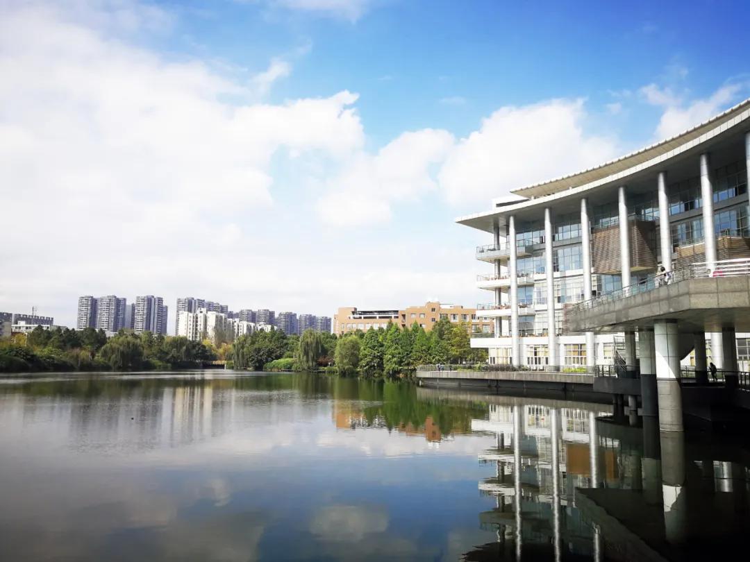 想上双一流大学？推荐几所网络教育大学，在职轻松读本科