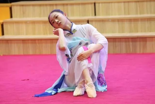 2021年哈市18所高中继续招收艺体特长生，6所省重点最低361分录取