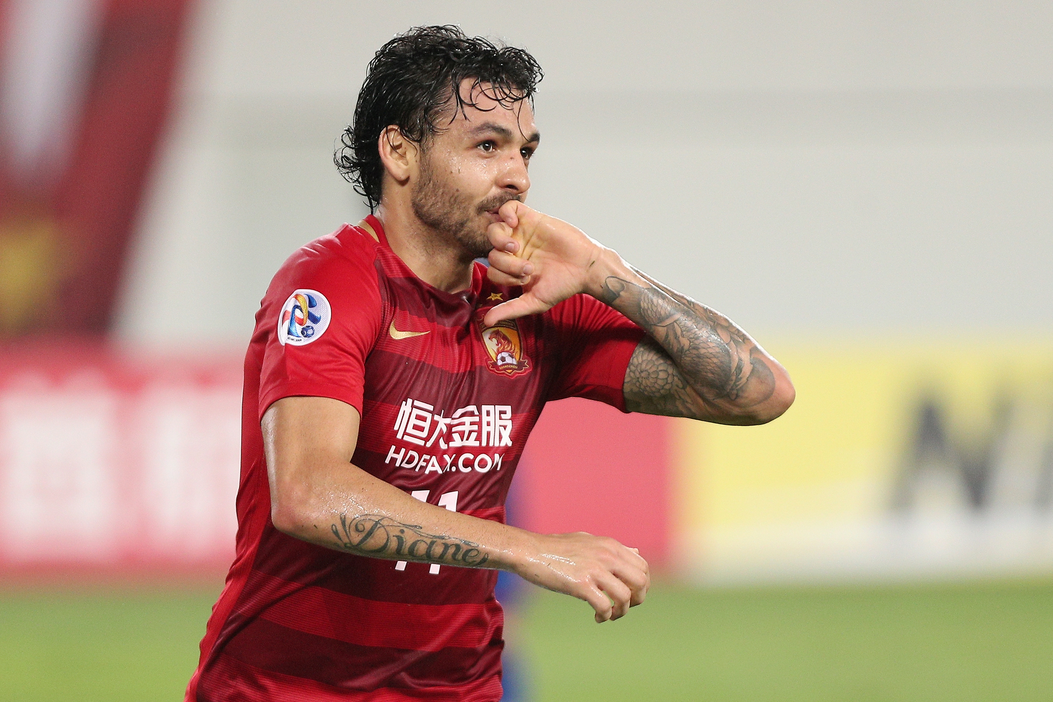 高拉特的转会手续还没办完(反转?