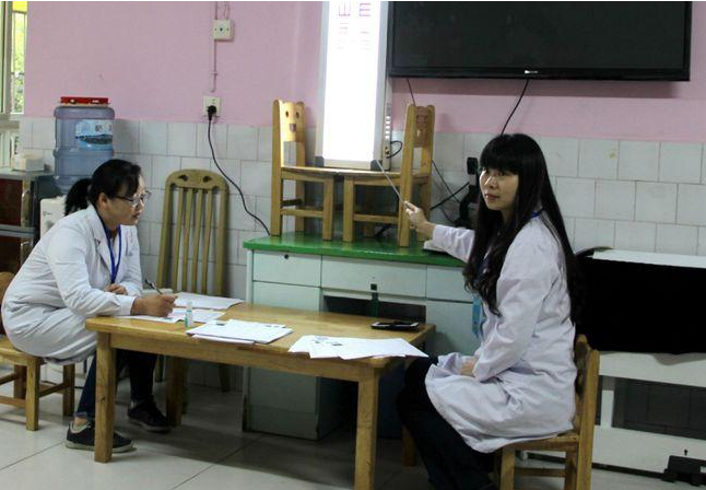 高考体检成“翻车现场”？无需“脱光”和补营养，考生表示放心了