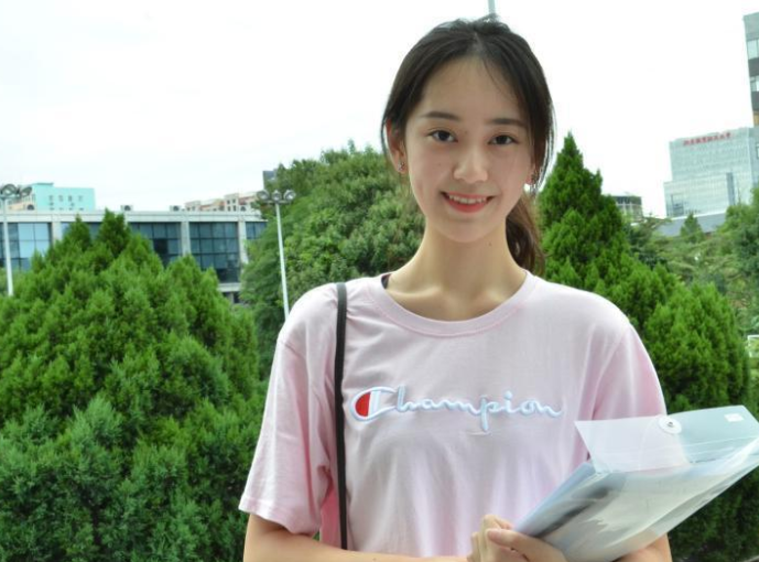 武汉多所高校学费大幅上涨，学生望而生畏，家长直呼供不起了