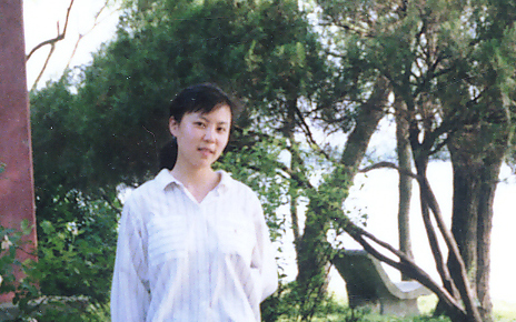 25年前，清华才女朱令在寝室惨遭投毒，追凶无果，这是怎么回事？