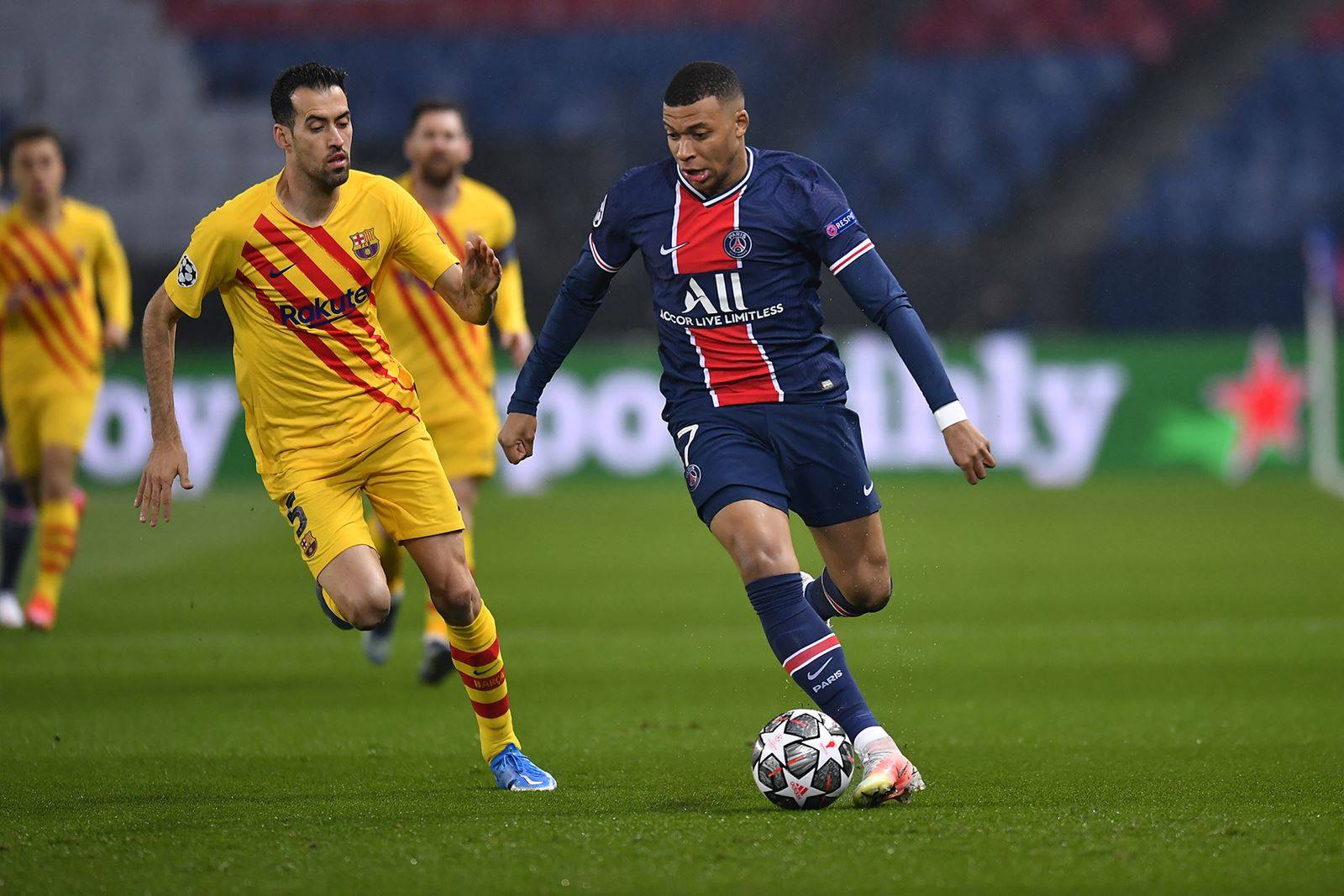 巴黎圣曼vs巴萨(纳瓦斯扑点,大巴黎5-2巴萨晋级欧冠八强)