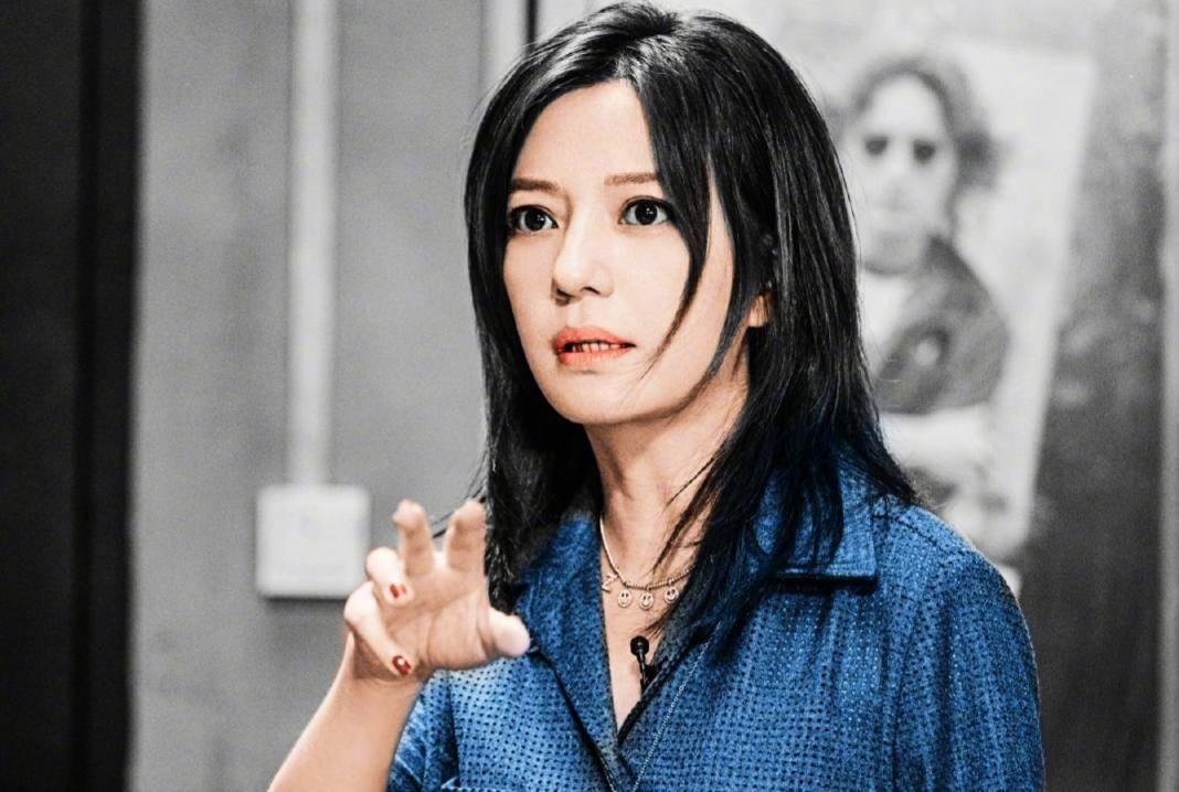 马云的老婆赵薇 马云老婆张瑛兰照片_龙腾创业网
