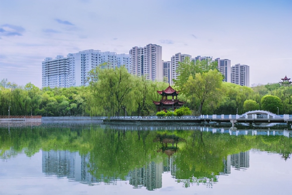 新疆师范大学研究生招生专业目录（新疆大学在职研究生报考条件）