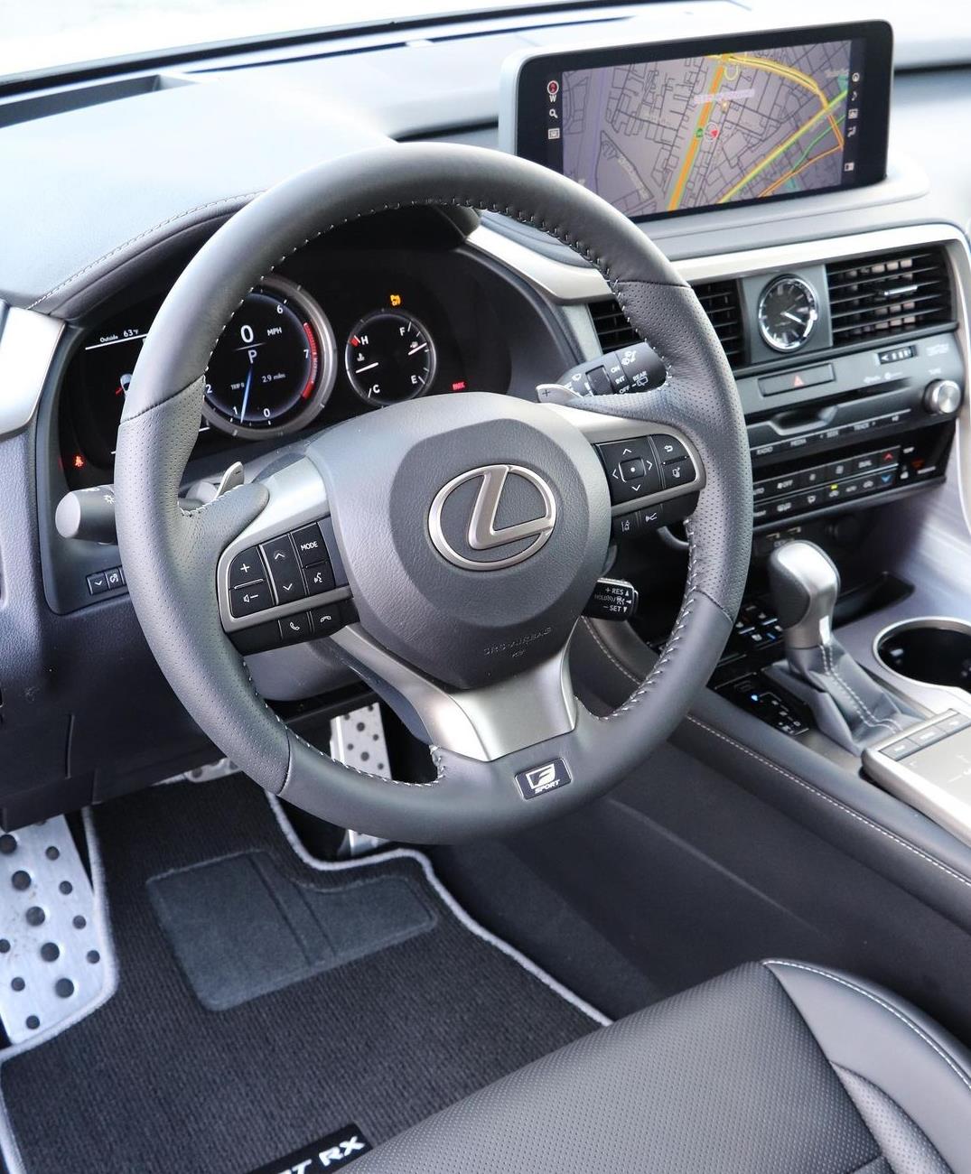 造型动感 配置丰富 实拍2021款雷克萨斯RX 350运动版