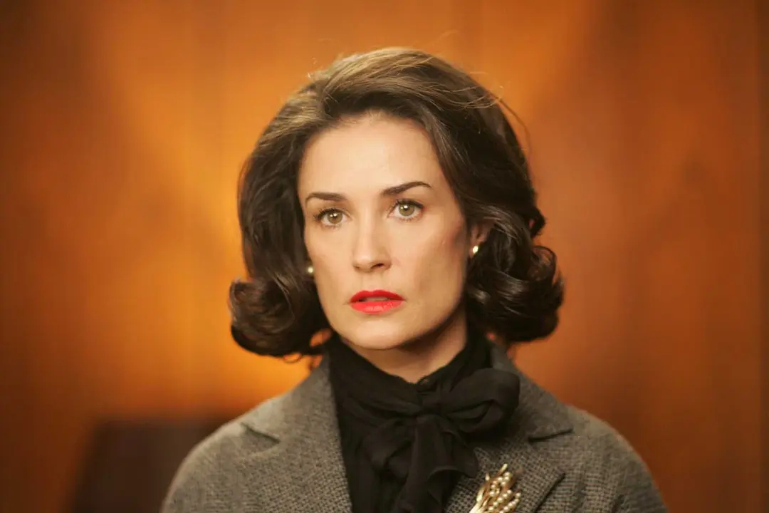 电影《完美无瑕》影视解说文案保洁员盗走2吨钻石为报复保险公司