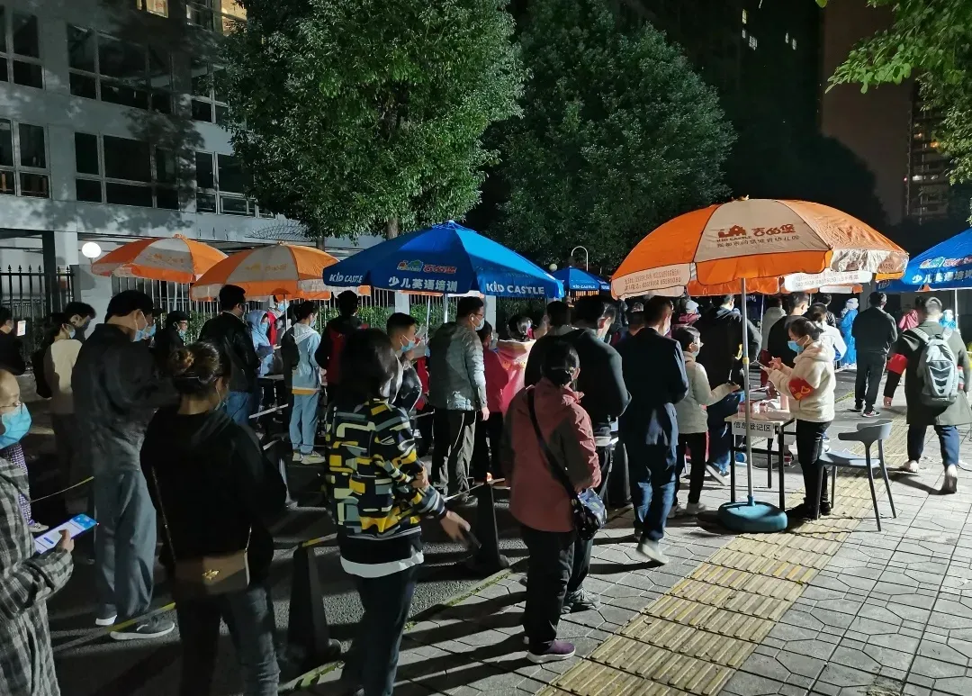 寒风之中，这些中医药人温暖这座城！