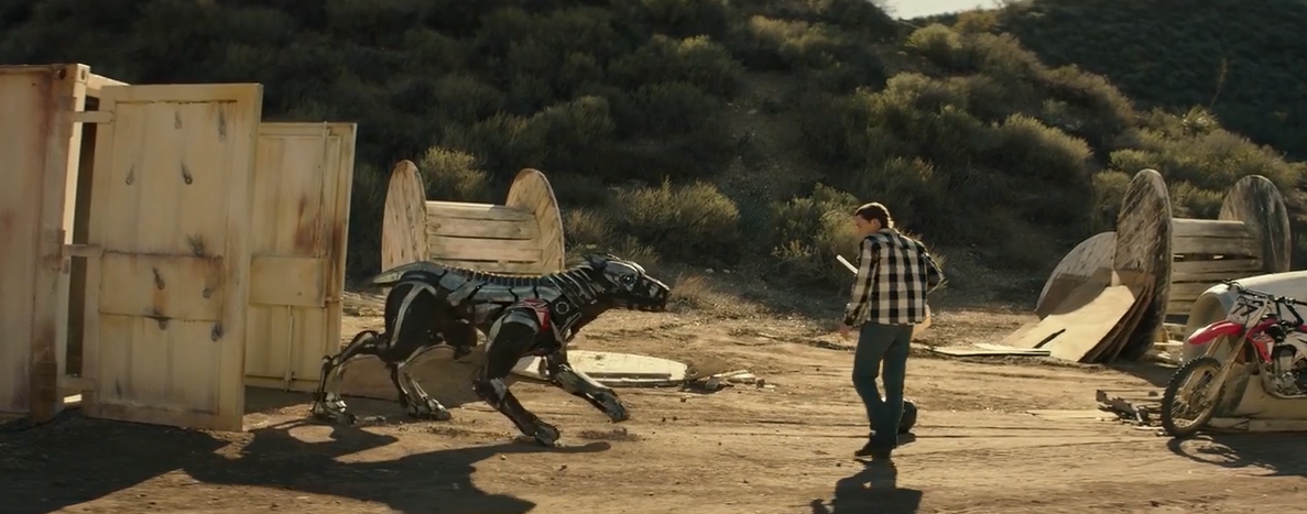 好莱坞科幻大片《机器猛犬》，看完后保证你想去养只小狗狗