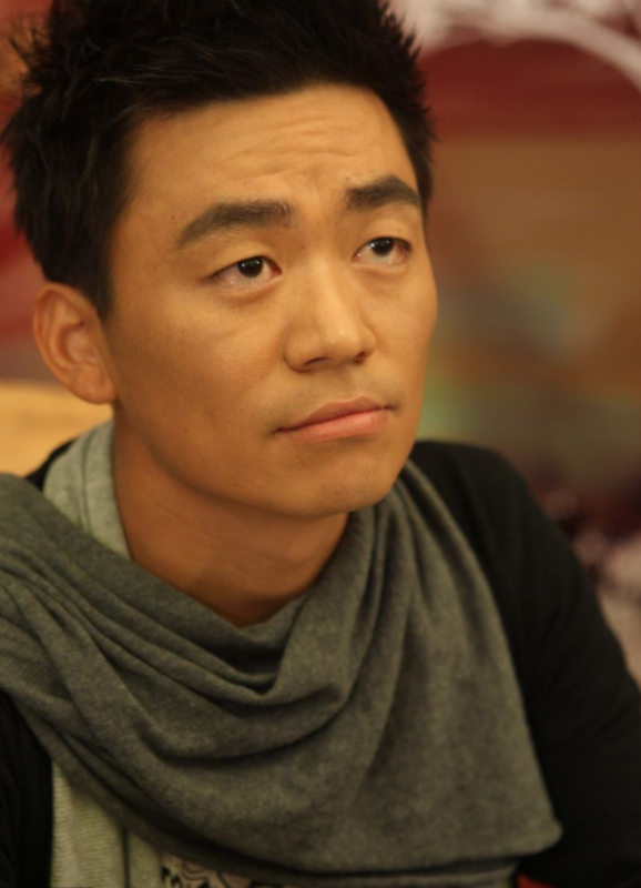 如今王宝强在众人心中的"傻根"形象也彻底褪去,也算是苦尽甘来了.