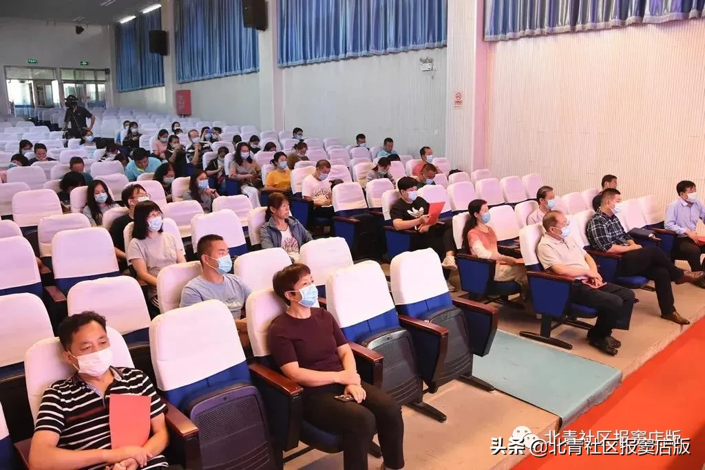 节日快乐！收锦旗、新任教师“拜师”……窦店教师这样过节