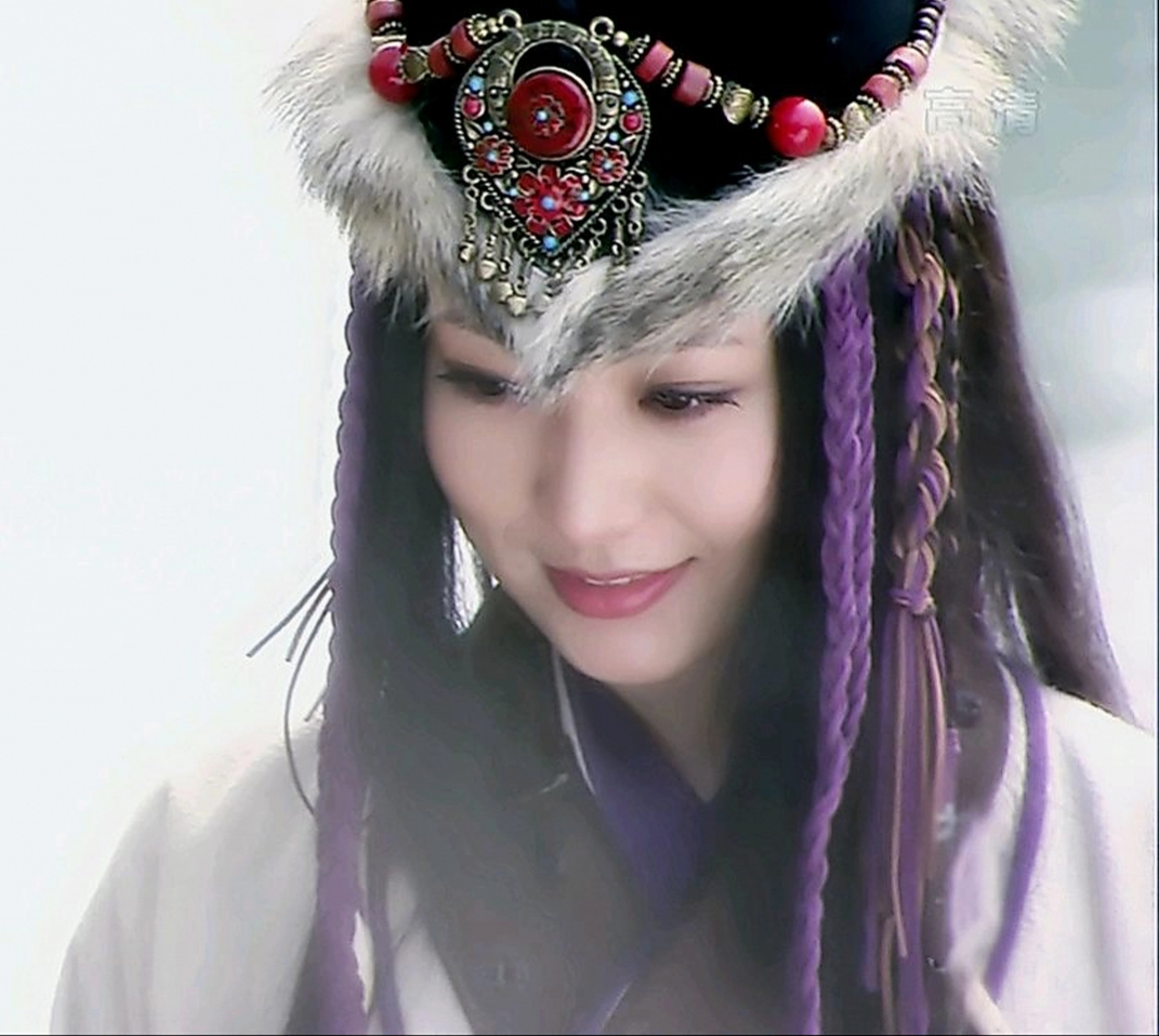 白冰在剧中颜值演技双在线,她温婉的气质也非常符合"玉漱"的形象,看