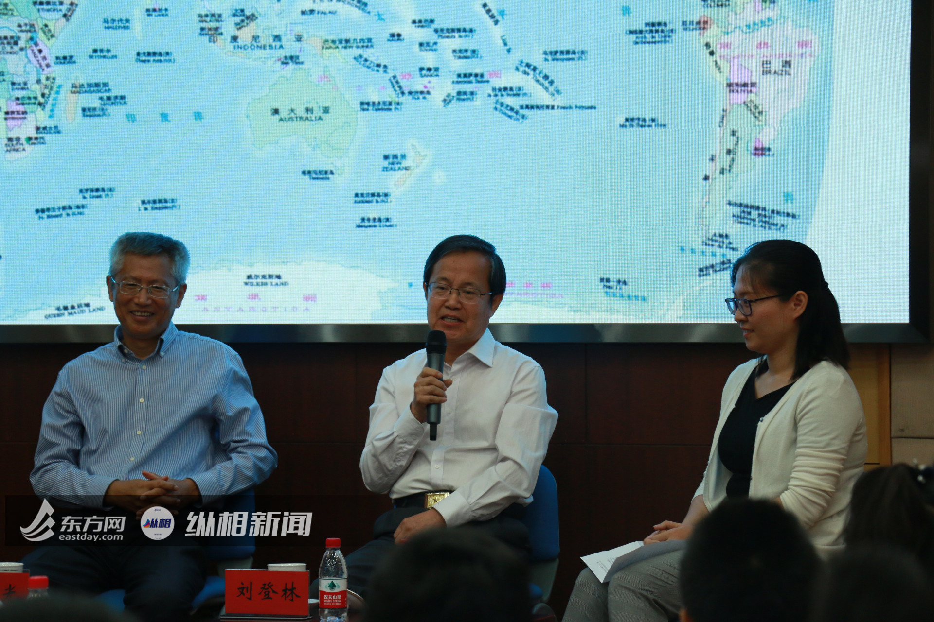《战狼2》故事原型，在中联部听前大使讲撤侨故事