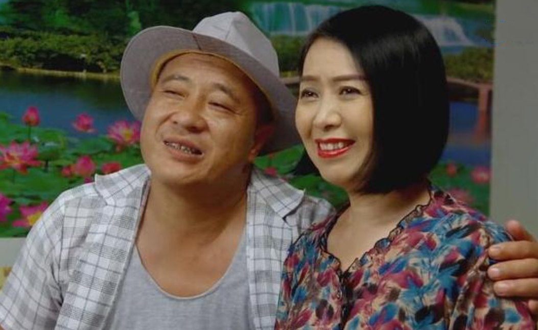 乡爱"赵四媳妇"为老公庆生!豪宅摆宴大方送烟酒,其夫身份惊人