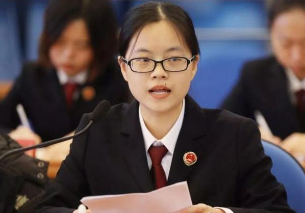 有种公务员叫选调生，部分高校大学生可以报考，考上或许是干部