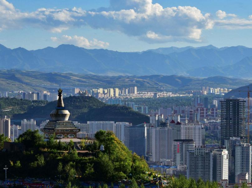 中国夏天哪里最冷(我国夏天最冷的3座城，清凉舒爽平均气温19度，堪称消夏避暑胜地)