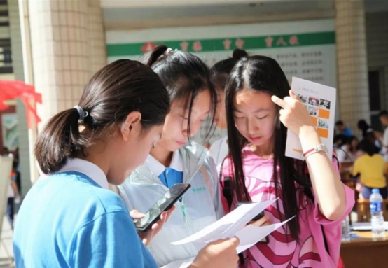 “职高生”期末试卷曝光，阅卷老师看了直摇头，跟普高生差远了