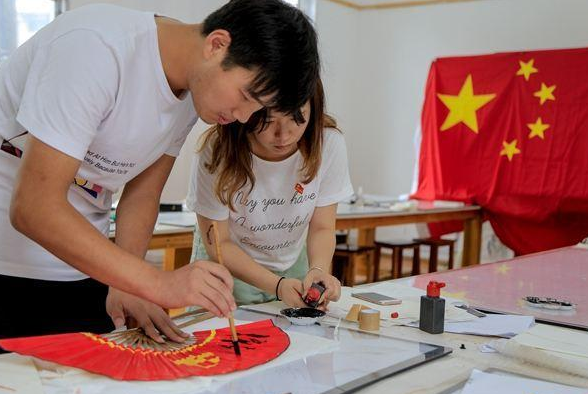 大学生入党难，很多学生都没有达标，想入党大一就要做好规划