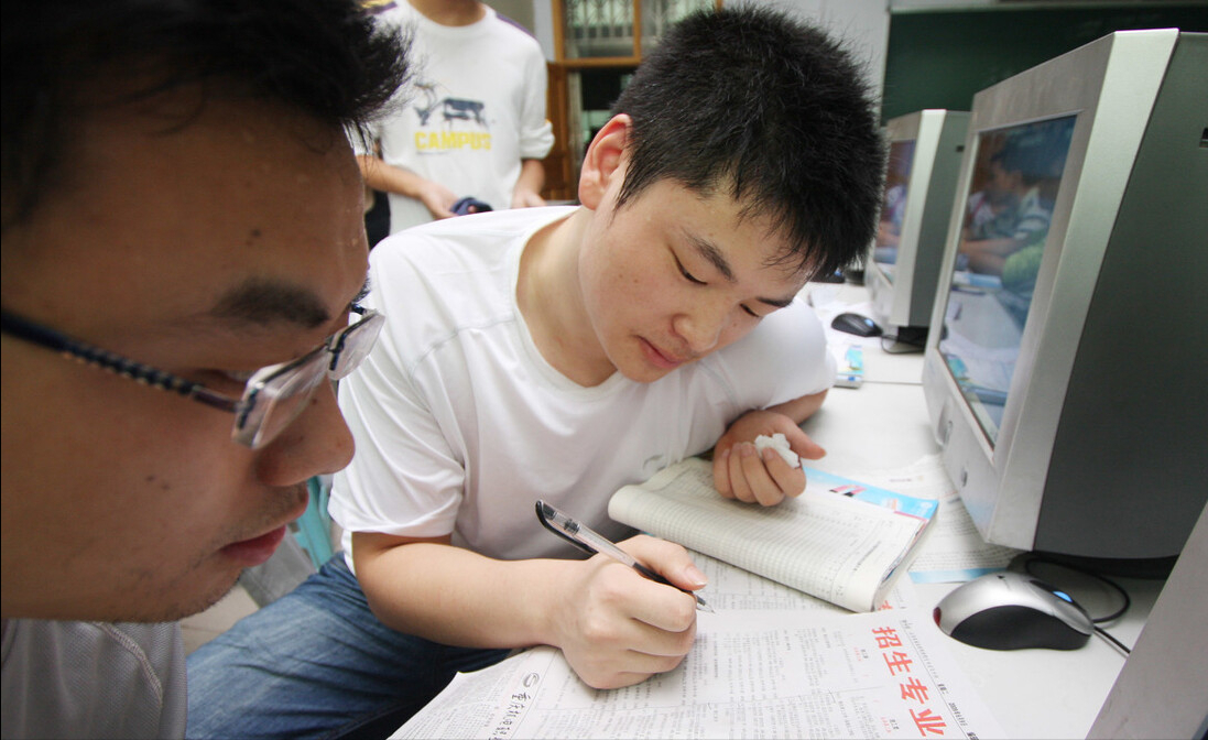 二本分数也能上名牌，这4所大学可供选择，考生需提前知晓