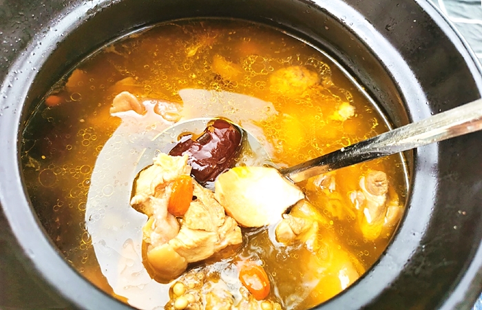 公鸡汤怎么炖好喝又营养(公鸡汤怎么炖好喝又营养价值) - 风集网