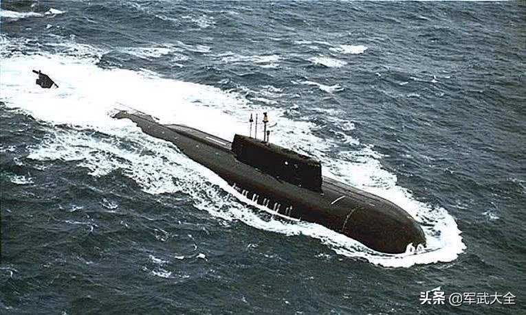 037型猎潜艇,是中国自20世纪50年代末60年代初开始研制的一个轻型水面