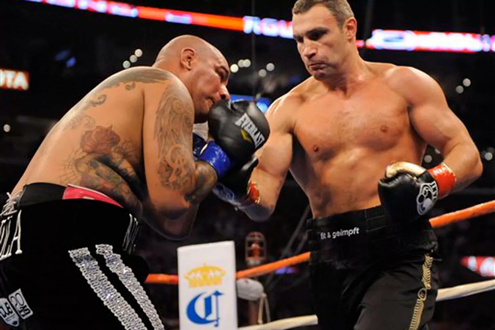 10连胜 25场不败（泰森复出能赢几场？阿里32胜克利钦科10连胜，历史最强是25战不败）