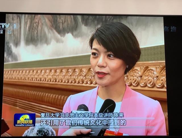 复旦大学最出名的两位女博士，一人千夫所指，另一人却被万人追捧