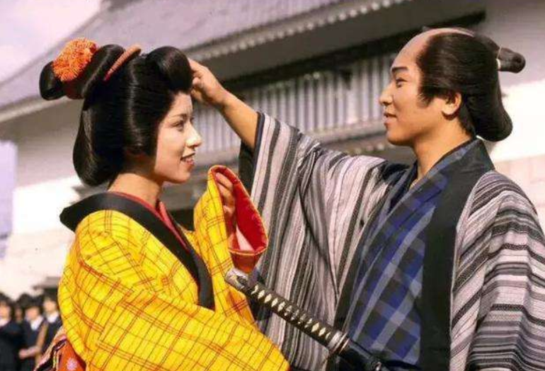 大和时代公元6世纪末至7世纪初期间,日本正处于大和时代,社会出现严重