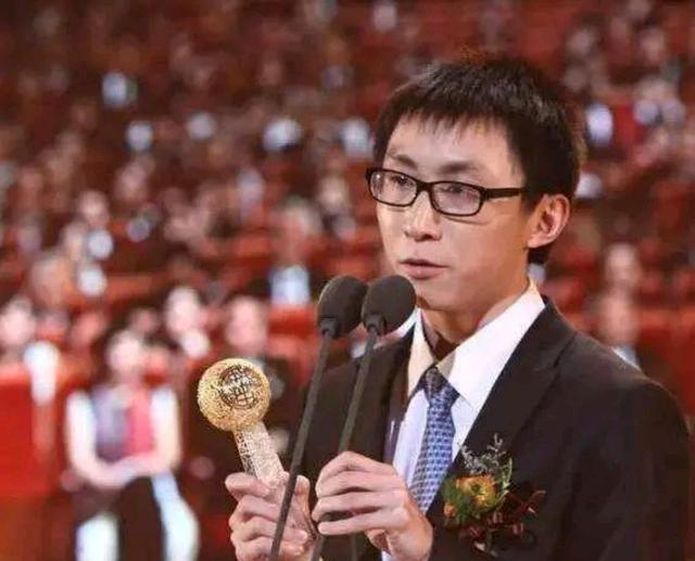 20岁“学渣”刘路攻克世界难题，被三院士举荐，破格成最年轻教授