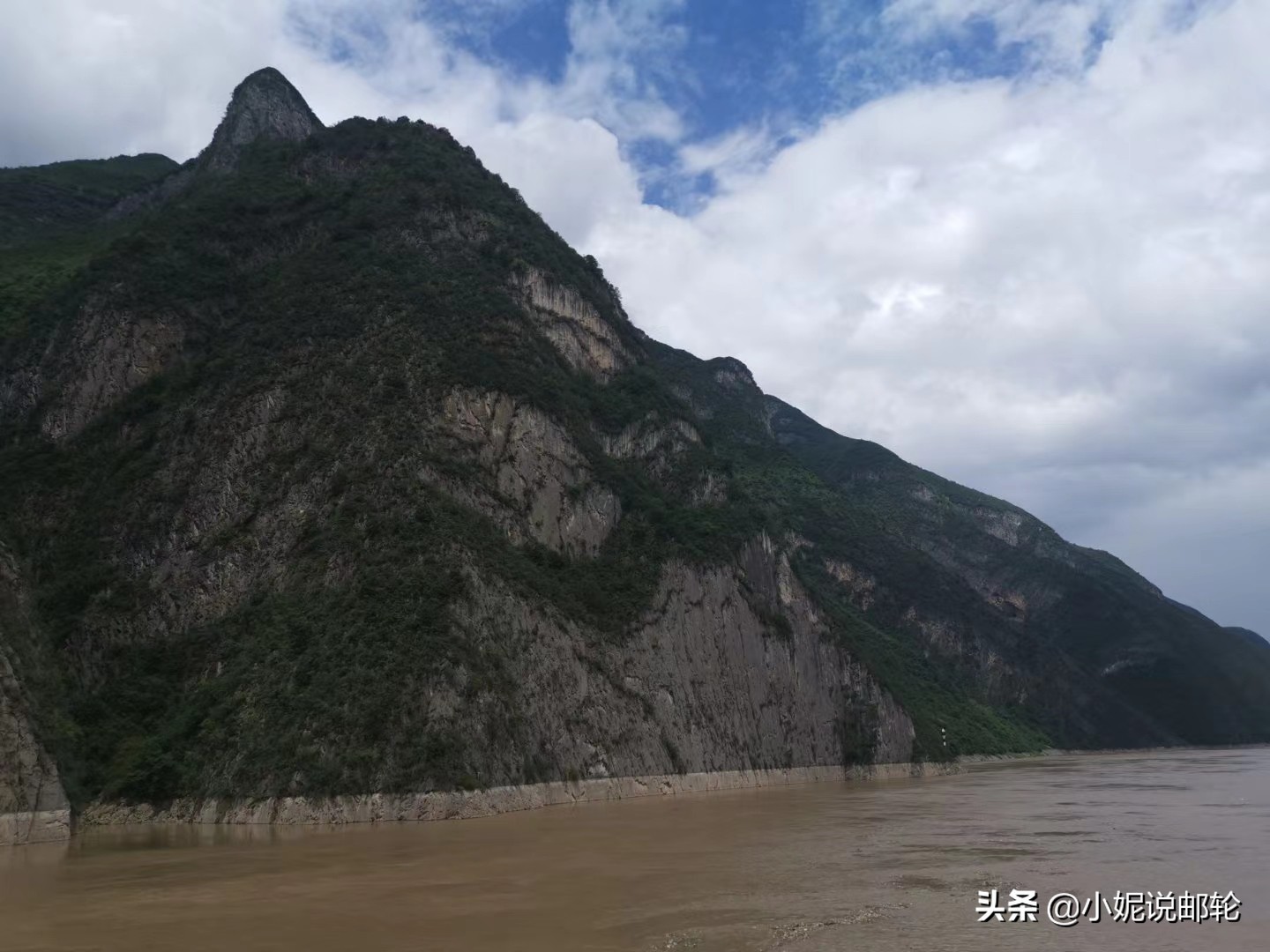长江三峡指的是哪三峡（游三峡需要多少钱?）-第3张图片