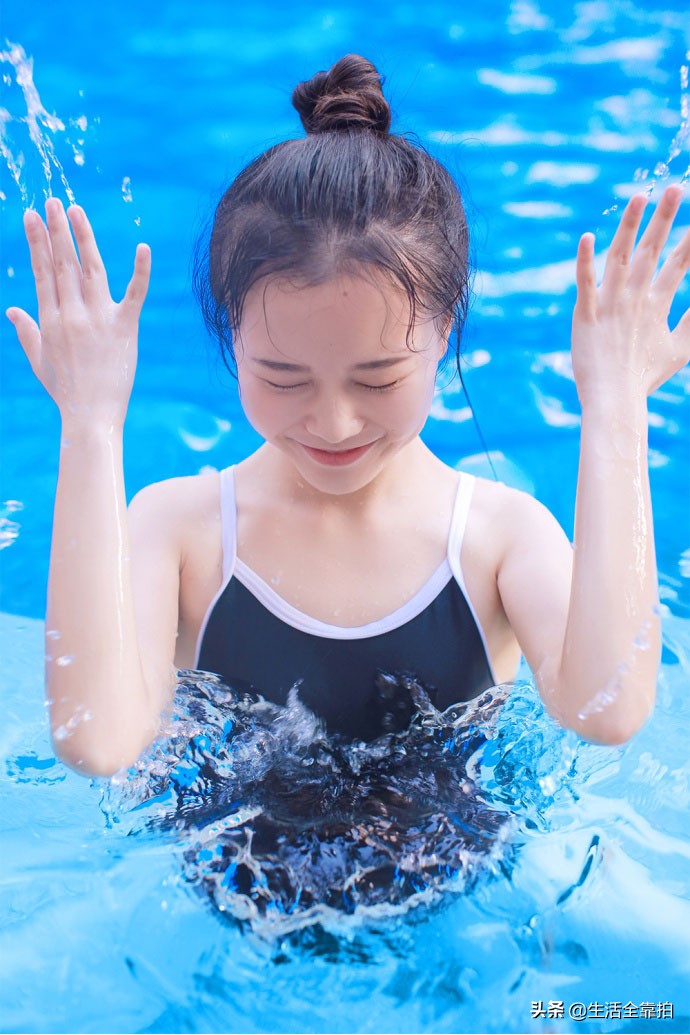 室外写真：骨感少女