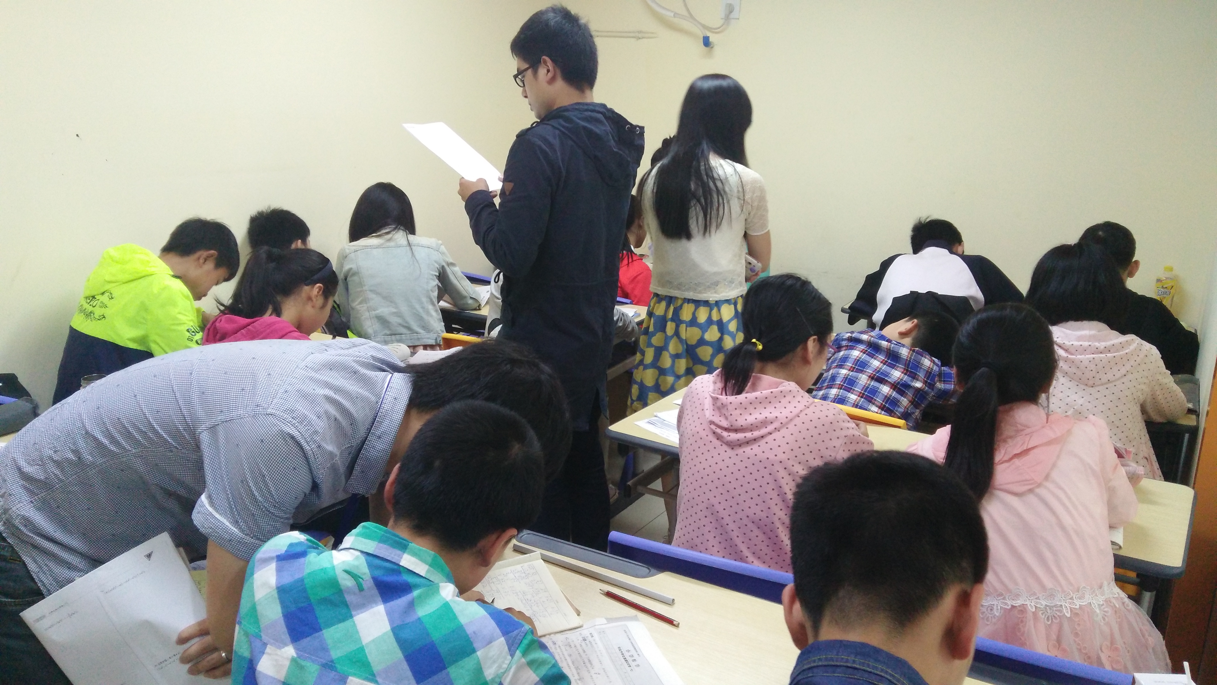 依赖辅导的学生，高中会怎样？老师：不到高中，不知道差距有多大