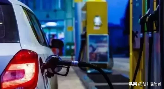 柳州市今日汽油多少钱一升「柳州市今日油价92汽油」