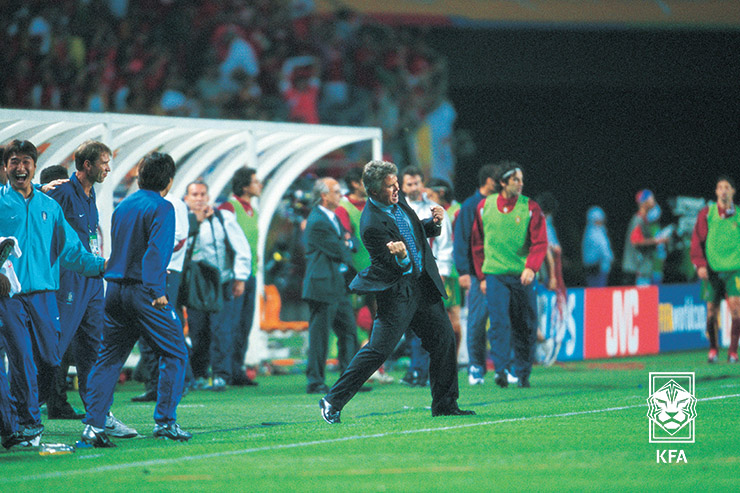 2001年韩国世界杯（「连载」时光机中的老照片，那些关于韩国足球曾经的记忆③）