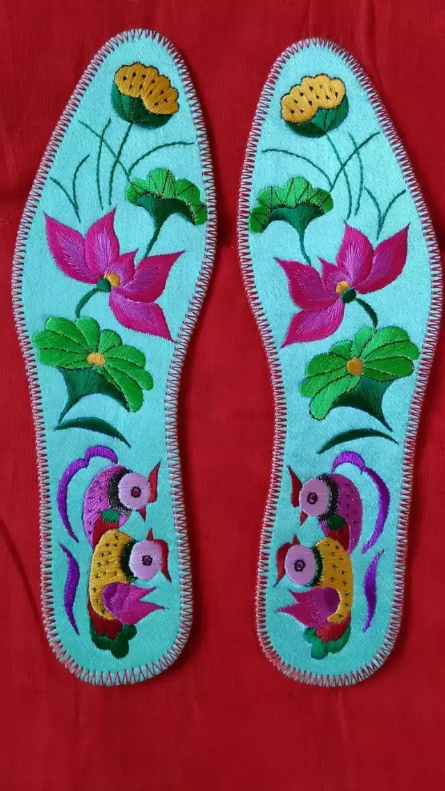 45款传统刺绣鞋垫,图案丰富多彩,绣花鞋垫里的爱!附3种绣法