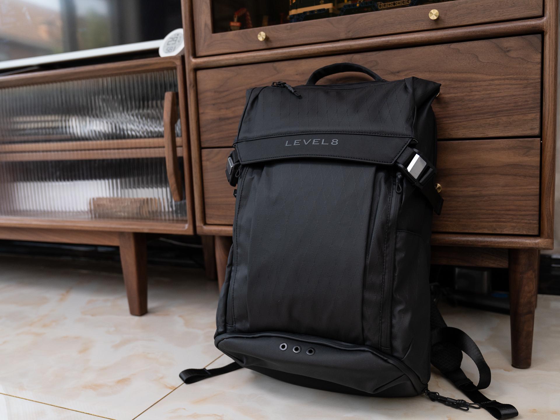 女旅行包图片及价格(出行背包怎么选)