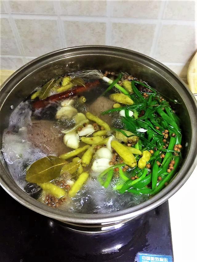 麻辣牛肉面怎么做（美味简单的麻辣牛肉面的做法）