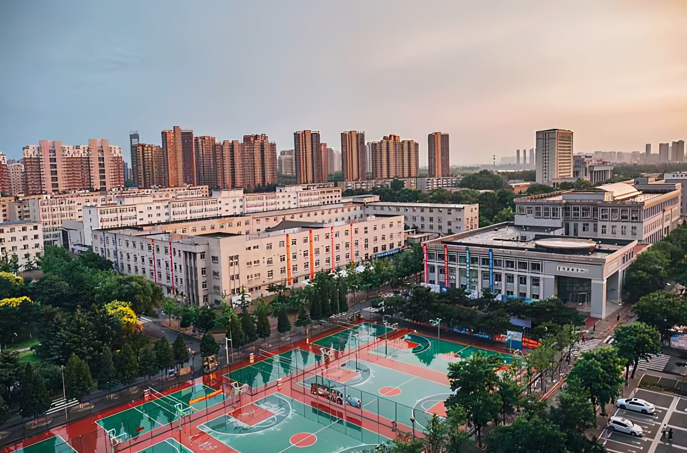 18年还没毕业？东北大学清退52名博士，清退博士现象普遍？